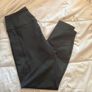 The North Face women’s leggings with pockets. Dark grey almost black